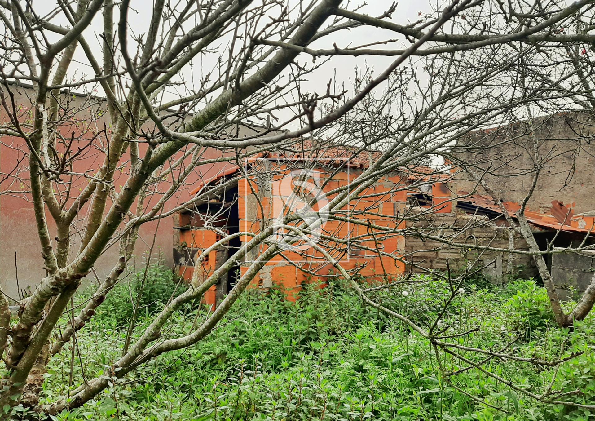 Moradia para Restaurar T1