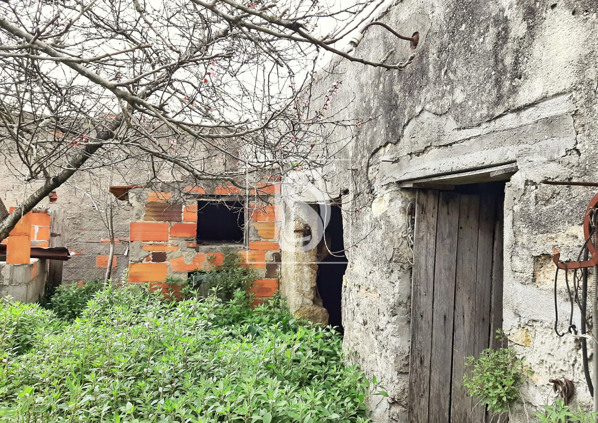 Moradia para Restaurar T1